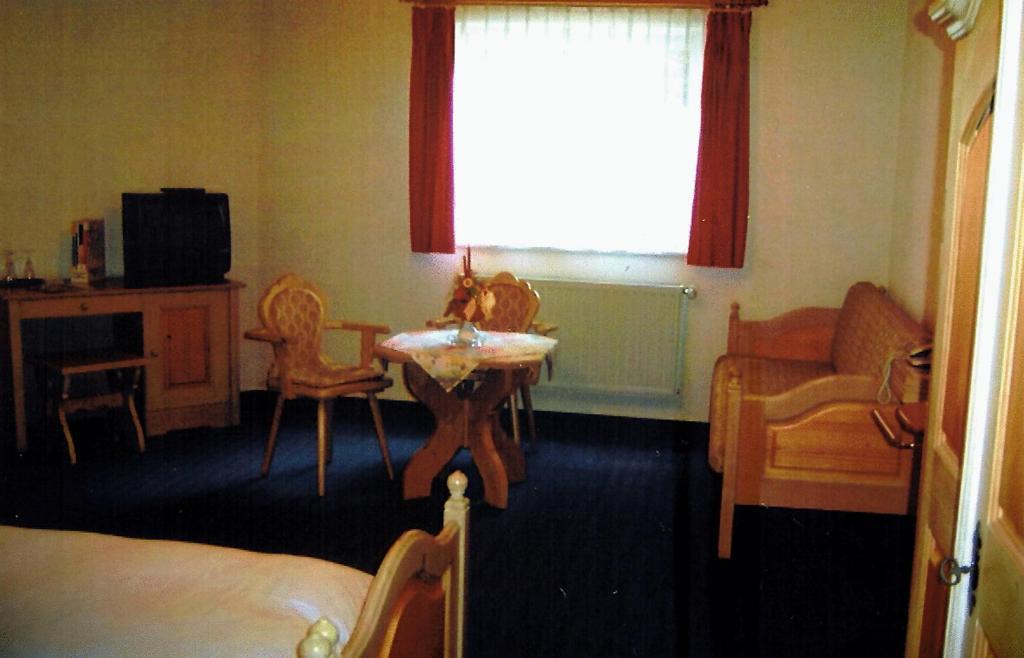 Land-Gut-Hotel Zur Lochmuehle Penig Chambre photo